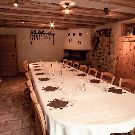 Le Moulin De Lere Restaurant Frederic Molina 1 Etoile Hotell 3*